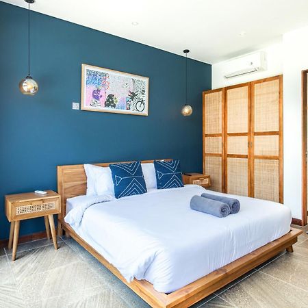 Brand New 5 Bedroom Villa Enclosed Living Room Canggu Чангу Экстерьер фото