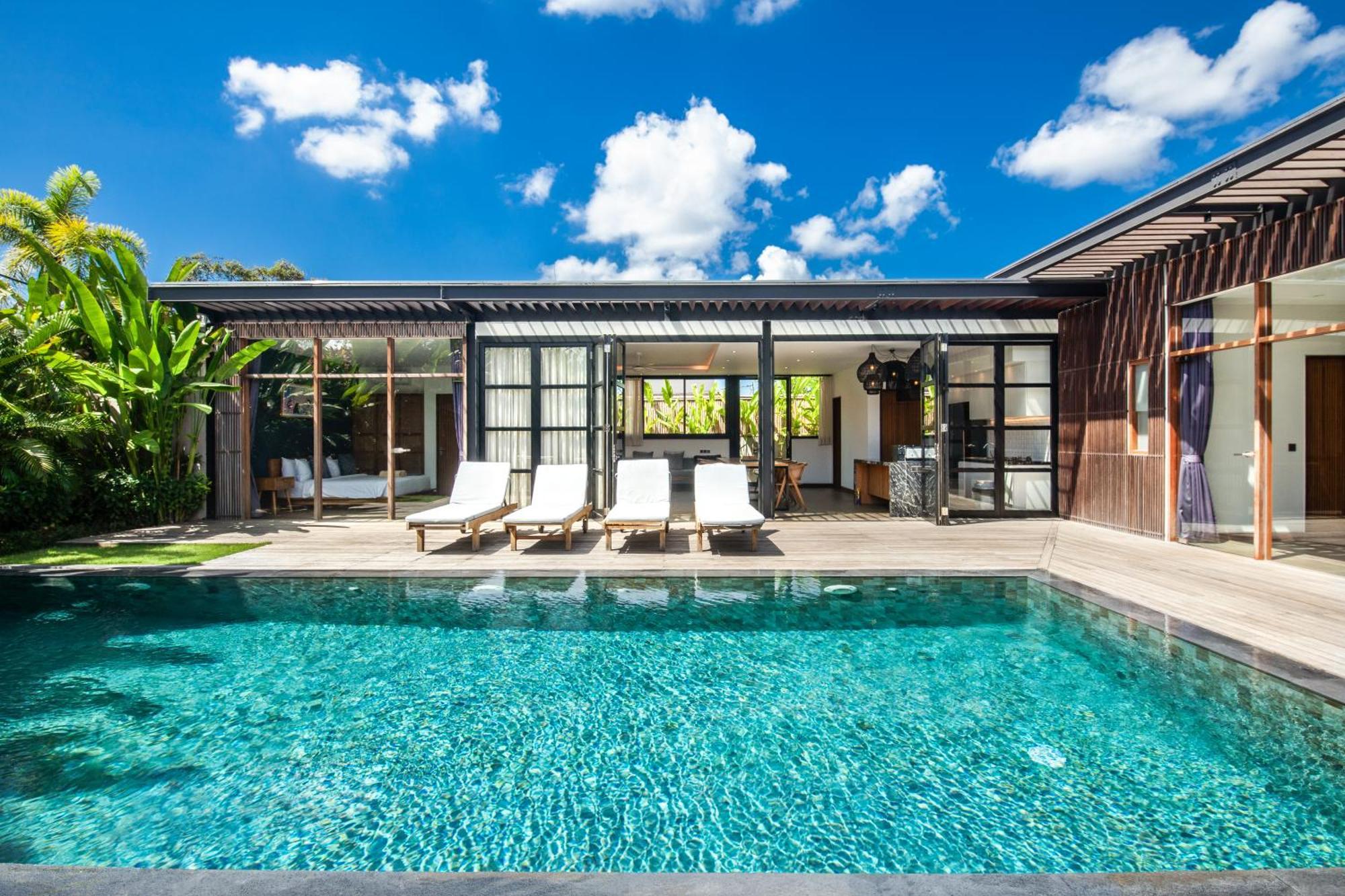 Brand New 5 Bedroom Villa Enclosed Living Room Canggu Экстерьер фото