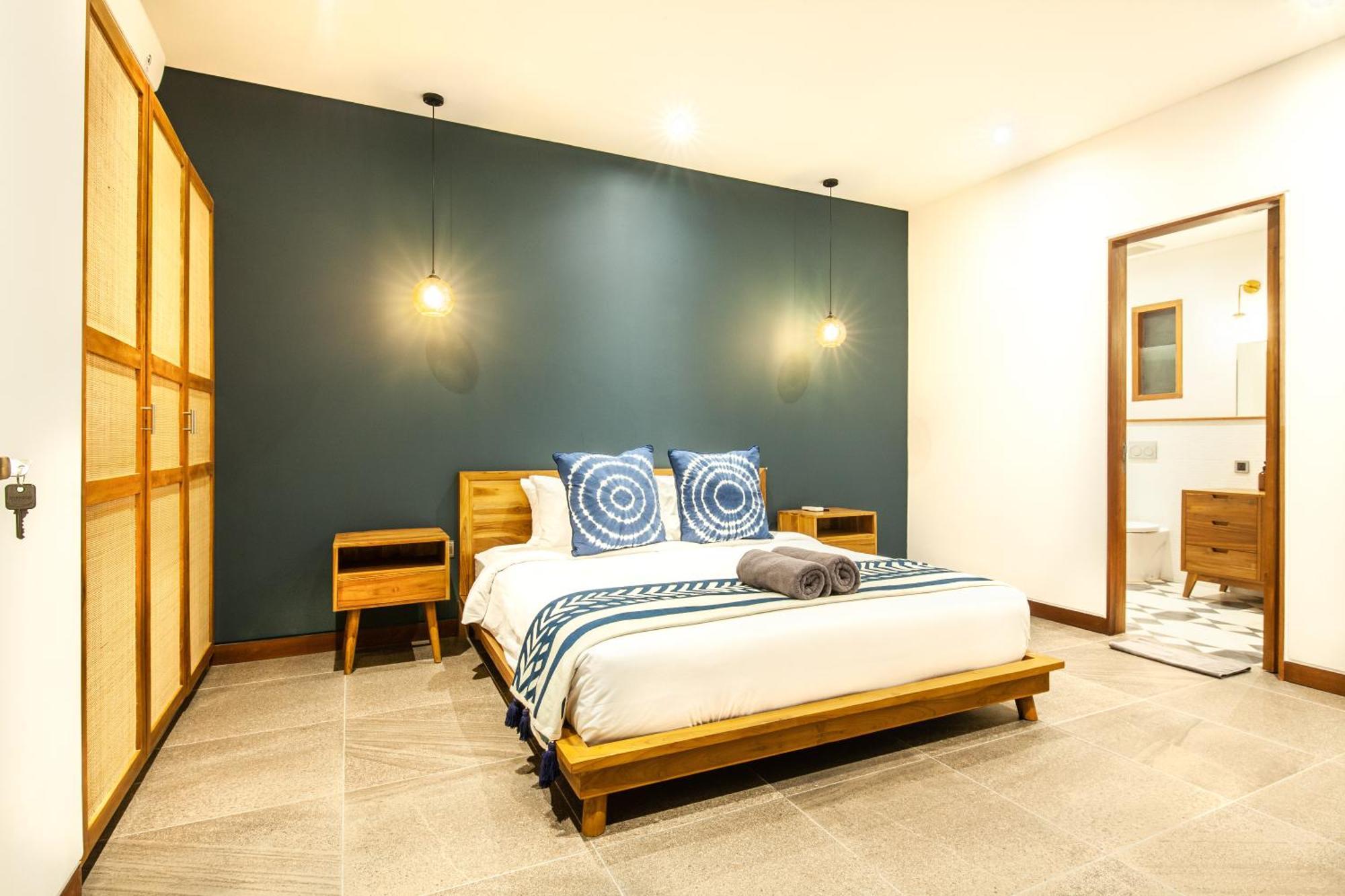 Brand New 5 Bedroom Villa Enclosed Living Room Canggu Чангу Экстерьер фото