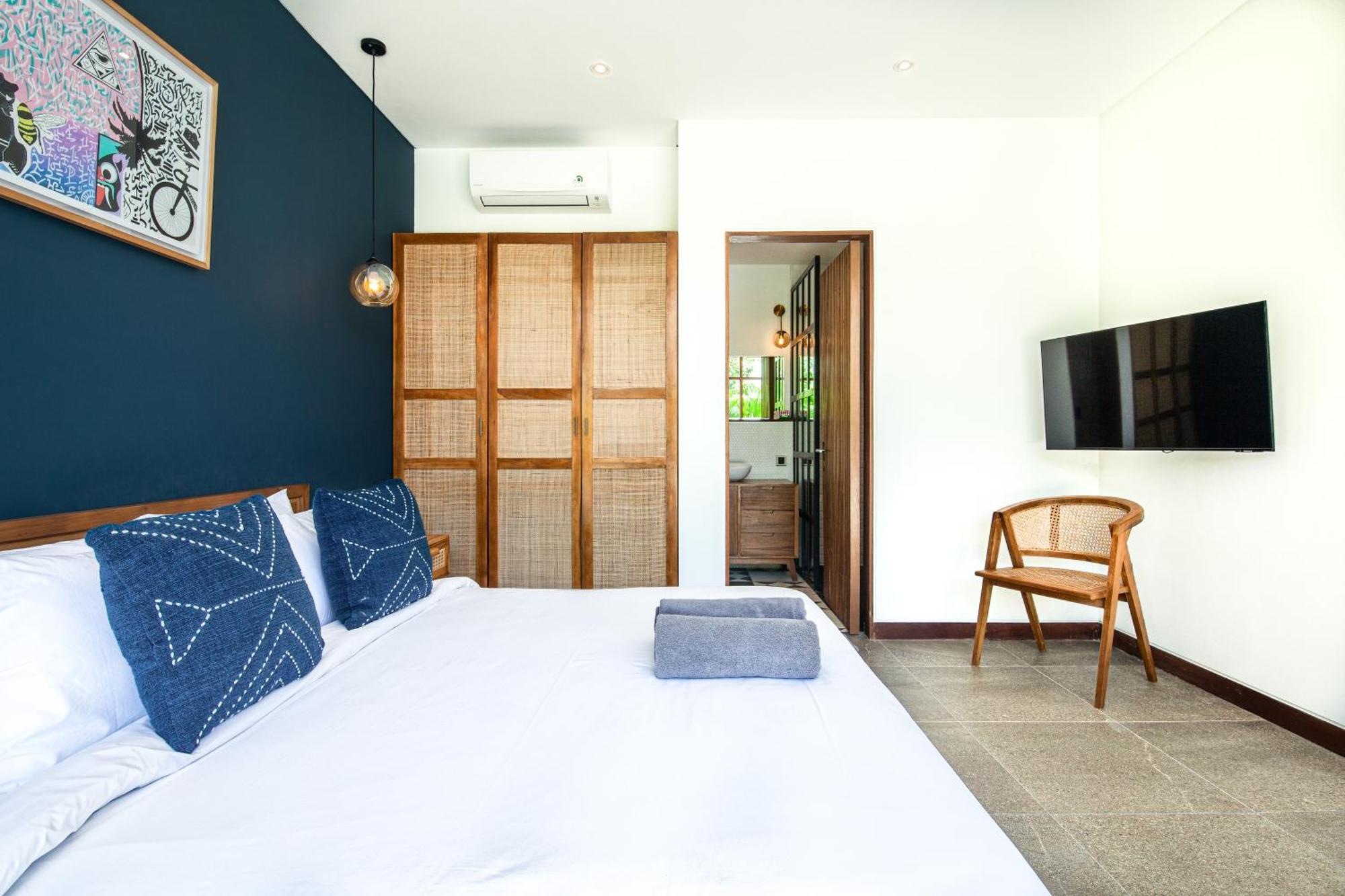 Brand New 5 Bedroom Villa Enclosed Living Room Canggu Чангу Экстерьер фото